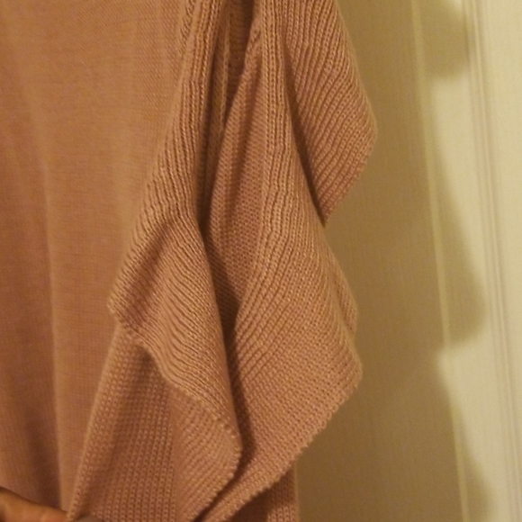 Sweater - Picture 2 of 4